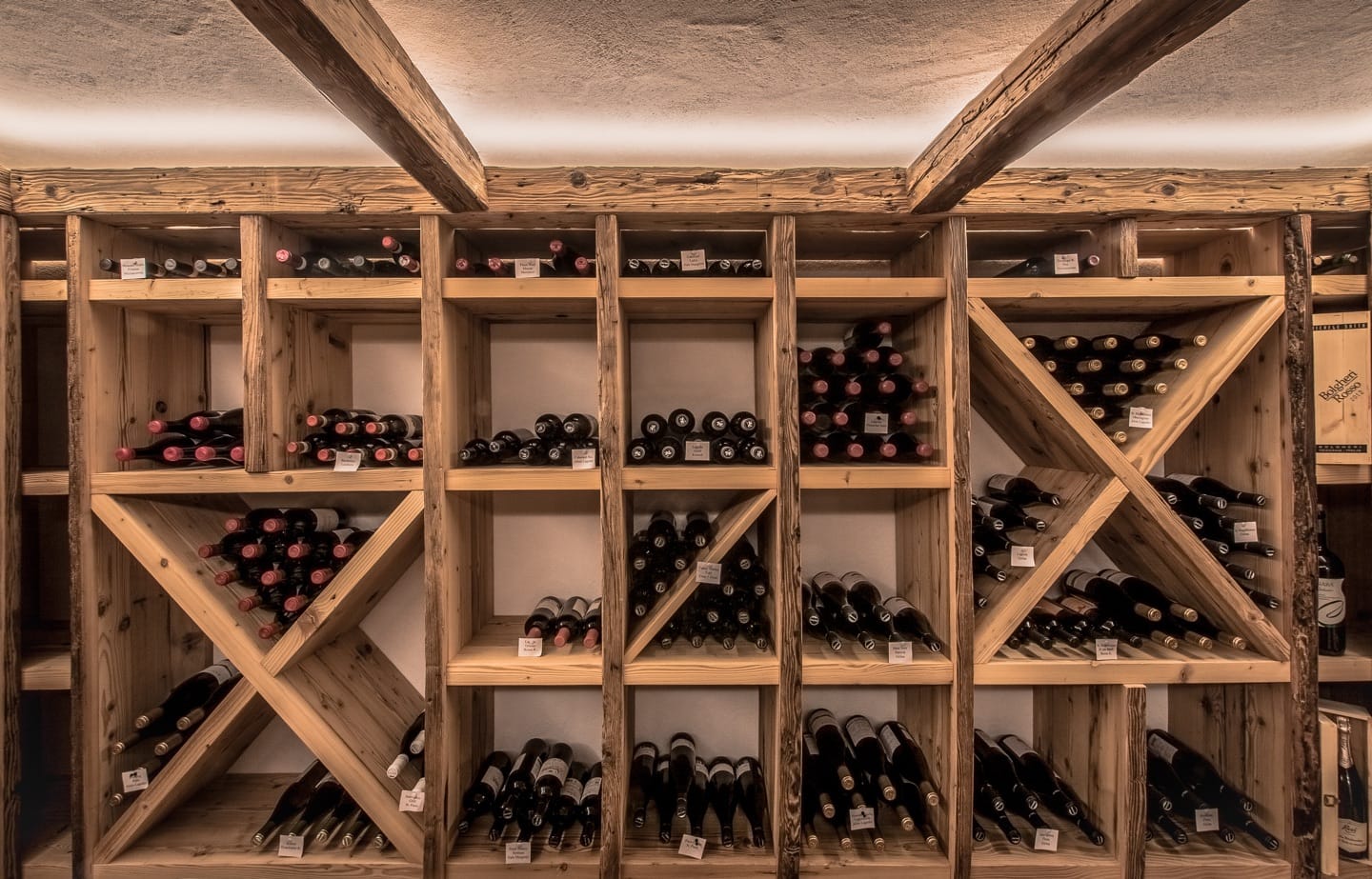 Cantina dei vini - Hotel Steinrösl San Cassiano