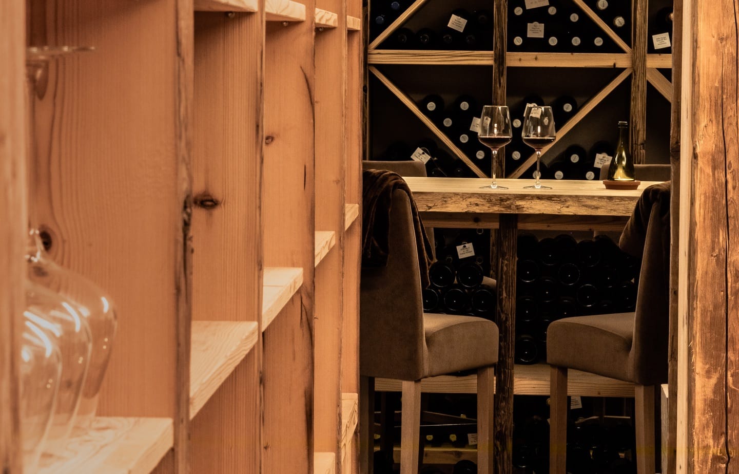 Wines from our cellars complete the flavours of our cuisine.